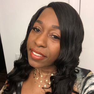 Meet your seller ☺😊😁